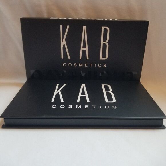 KAB Cosmetics Day + Night Eyeshadow Palette - Picture 4 of 7